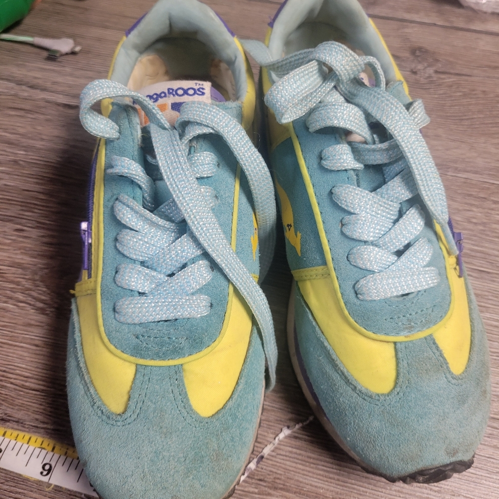 KangaROOS Blue and Yellow Pocket Retro Sneakers Size 6.5 Womans - Picture 2 of 8